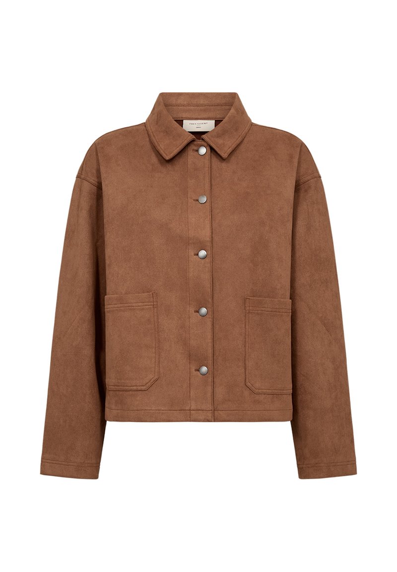 Brun imitationmockasinjacka med kragliknande hals, knappslå fram, två framfickor och ärmar i sweatshirt-stil.