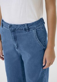 Cream Relaxed fit jeans - indigo blue denim
