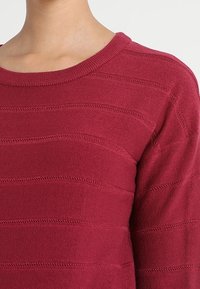 JDY Strickpullover - bordeaux