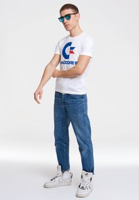 LOGOSHIRT COMMODORE-LOGO - Print T-shirt - weiss