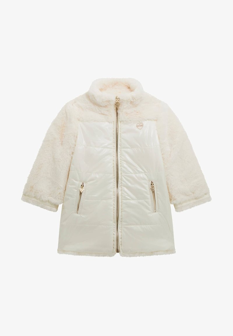 Giacca color crema con parte superiore in pelliccia sintetica e sezione inferiore trapuntata lucida; presenta una zip frontale e due tasche laterali con zip.