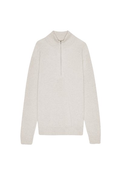 Hellgrauer Strickpullover mit halbem Reißverschluss-Kragen, Rippenstruktur, langen Ärmeln und lockerer Passform, mit seitlichen Schlitzen am Saum.