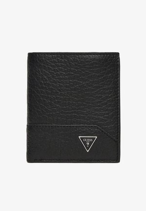 Portafoglio in pelle nera con finitura testurizzata, dotato di un patch logo triangolare in argento nell'angolo e un design elegante e ripiegato.