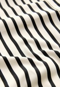 OVERSIZED  - Skjortebluser - monochrome stripe