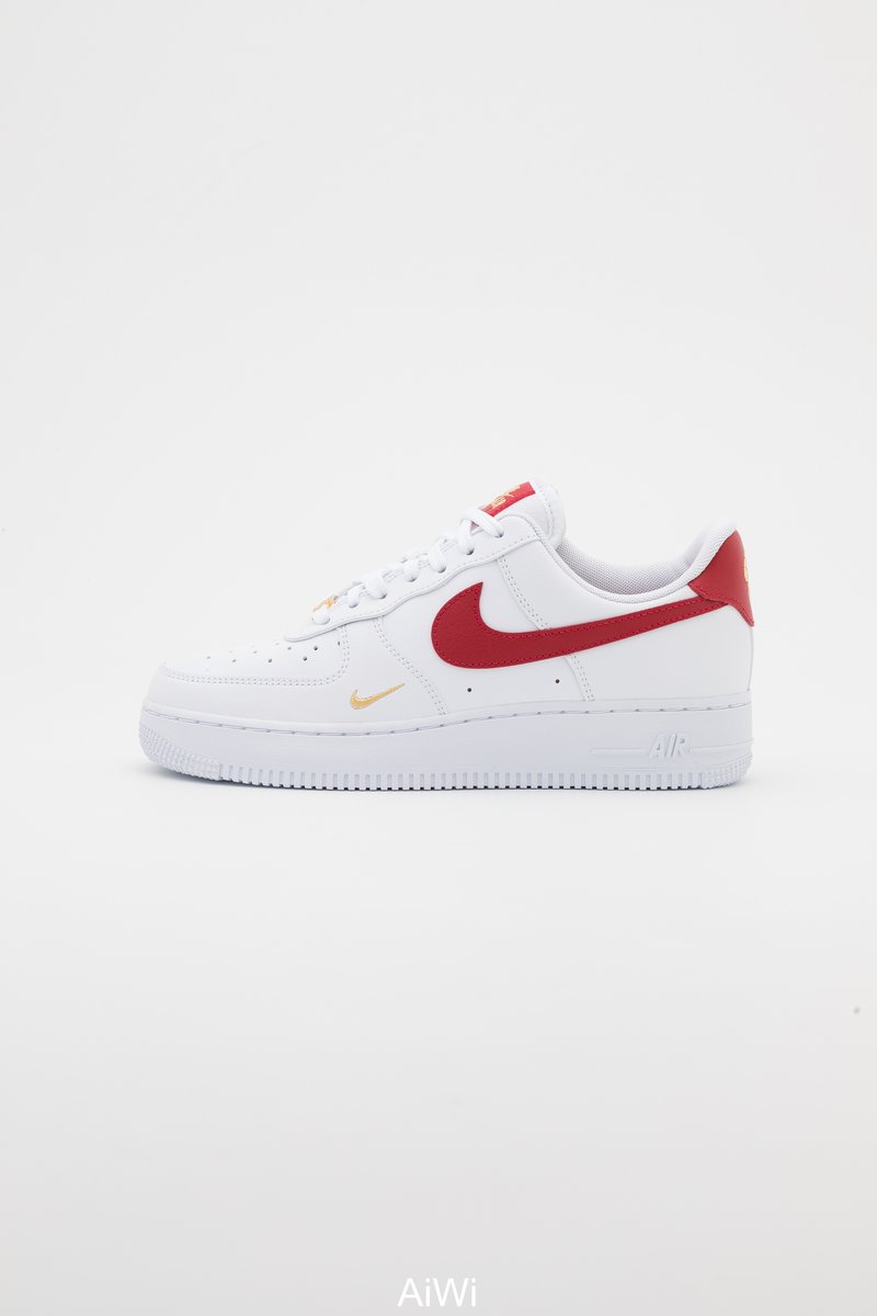 Nike Sportswear AIR FORCE 1 07 ESS Baskets basses white/gym red/blanc ZALANDO.FR Nike Sportswear AIR FORCE 1 07 ESS Baskets basses white/gym red/blanc ZALANDO.FR