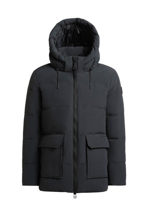 Zwarte pufferjack met een ritssluiting aan de voorkant, grote capuchon en twee frontflappen zakken. Kenmerkt zich door het gestikte ontwerp en verstelbare trekkoorden.