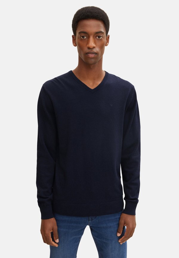 V NECK  - Strickpullover