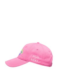 Gorra de béisbol de algodón rosa con visera curvada. Presenta el texto "ATLAS x ROXY" y un gráfico colorido en la parte frontal. Con correa trasera ajustable.