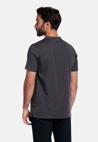 Heren t-shirt met korte mouwen in donkergrijs, gemaakt van zachte stof, met een ronde halslijn en geventileerde zijkanten voor gemakkelijke beweging.