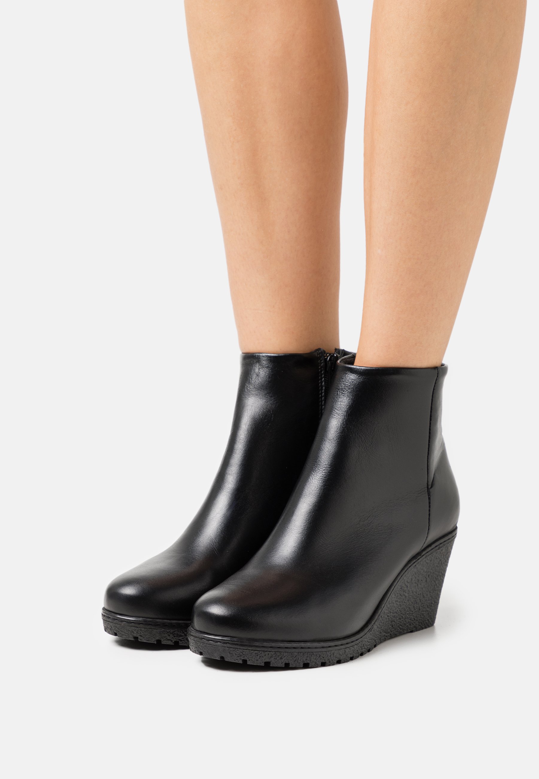 Anna Field LEATHER WINTER BOOT - Wedge Ankle Boots - Botines bajos -  black/negro - Zalando.es