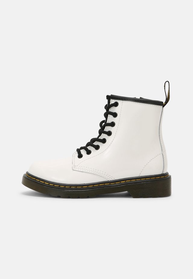 1460 J - Veterboots - white patent lamper