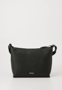 Černá syntetická kabelka s hladkou texturou, zapínáním na zip, nastavitelným popruhem a obdélníkovým tvarem. Minimalistický design s kovovým akcentem.