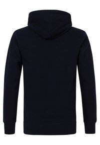 Sudadera con capucha de color azul marino, con mangas largas, puños y dobladillo de canalé. Textura suave, sin logotipos ni patrones visibles en la parte posterior.