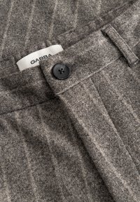 Gabba UNDEFINED - Nohavice - grey stripe