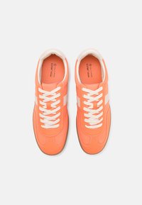 Call it Spring IMPALLA - Sportcipő - orange