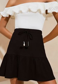 Lipsy SKATER REGULAR FIT - A-lijn rok - black