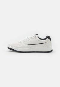 Pier One - Sneakersy niskie