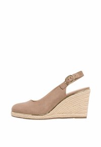 Beige suede nulkkakorkokenkä, jossa on varren ohuempi hihna ja pyöreä kärki. Koristava punottu pinta korkossa ja kultainen reunus pohjassa.