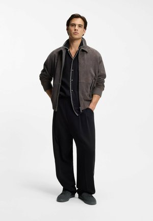 NESTON TENN SD - Trainers - dark grey four