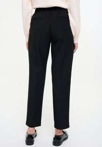 Greenpoint - Spodnie materiałowe