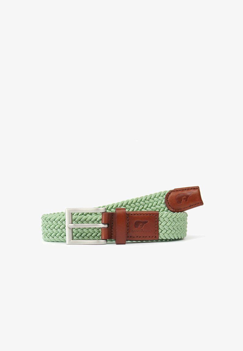 Gewebter mintgrüner Gürtel mit einer silbernen Metallschnalle und braunen Lederakzenten, darunter ein Logopatch auf der Lederhalterung.