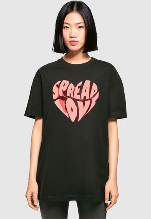 HUGS - SPREAD LOVE BOYFRIEND - Print T-shirt - black