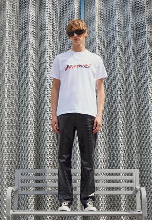 T-shirt con stampa - white