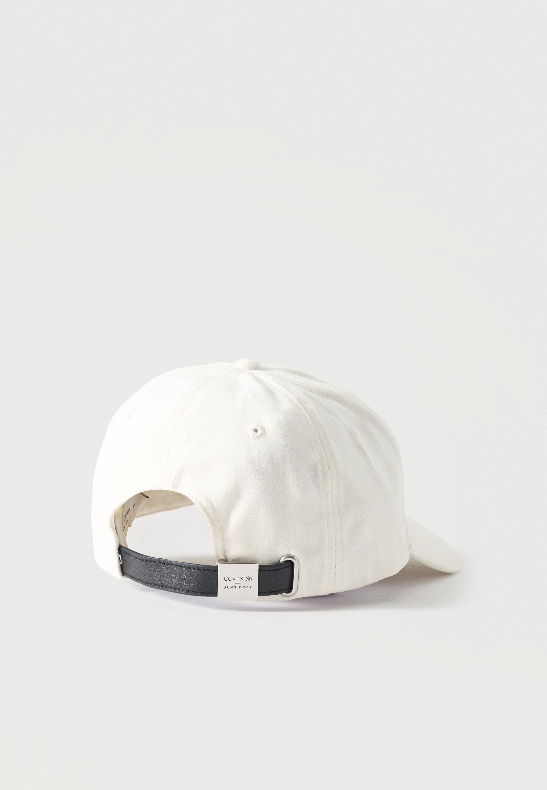 Calvin Klein JUNG KOOK FOR CALVIN KLEIN BASEBALL CAP - Cap - tofu