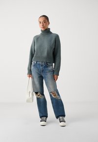 Vero Moda Petite VMMIRANDA - Džemperis - balsam green