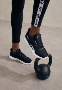 FLEXAGON ENERGY TR 4 - Pantofi training - core black/pewter/cold grey