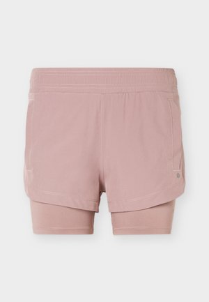 Hellrosa Damen-Laufshorts mit doppelter Lage, elastischem Bund und Seitentaschen, Rückansicht auf weißem Hintergrund.