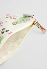 Cath Kidston REGULAR FIT - Punge - ecru botanical