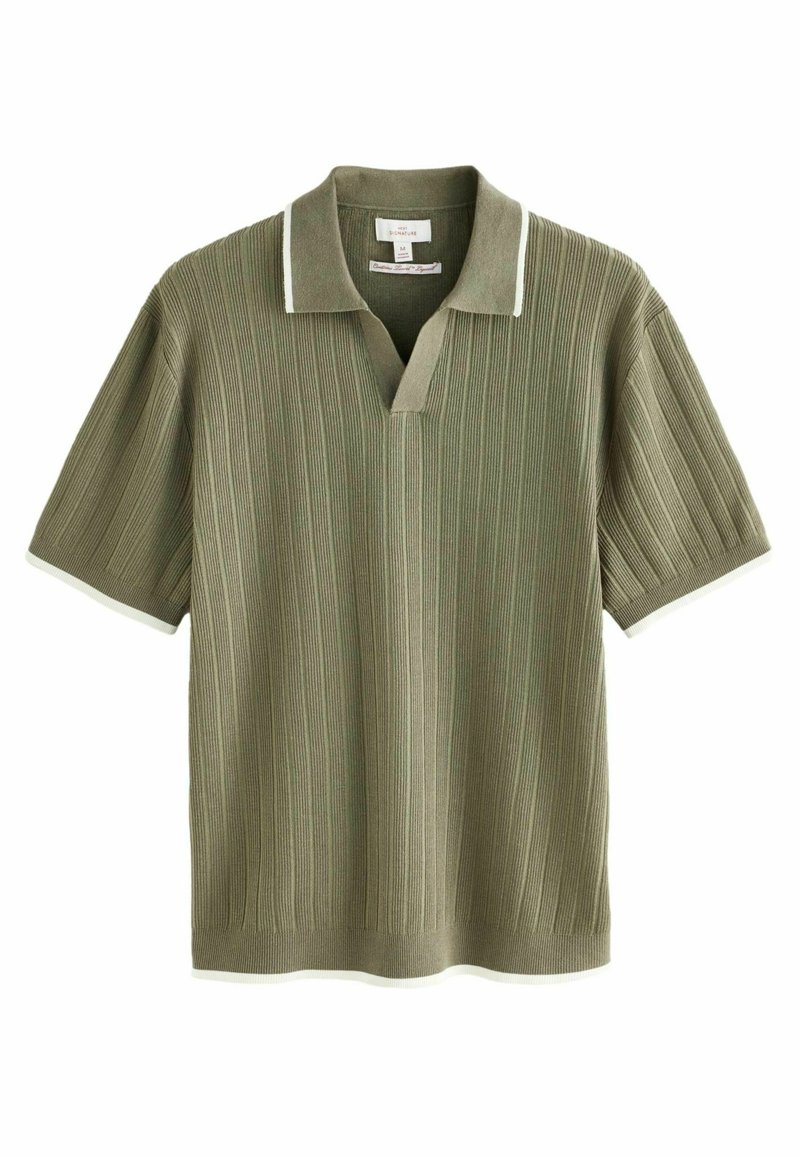 Grøn ribbet polo shirt med korte ærmer, hvid krave og ærmeaccentuer, med afslappet pasform og struktureret stofdesign.