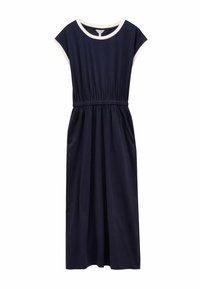 Námornícko modré šaty vyrobené z jemnej látky, so zaobleným výstrihom s bielym okrajom, krátkymi rukávmi, elastickým pásom a bočnými vreckami.