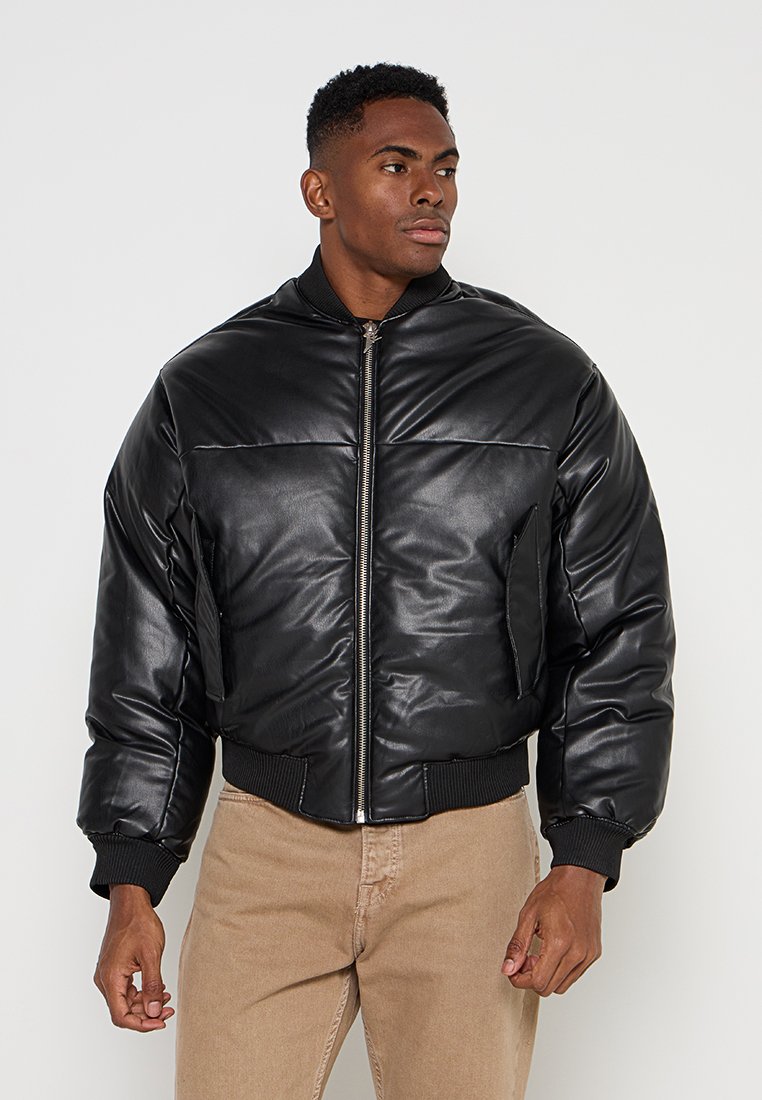 Chaqueta de cuero sintético