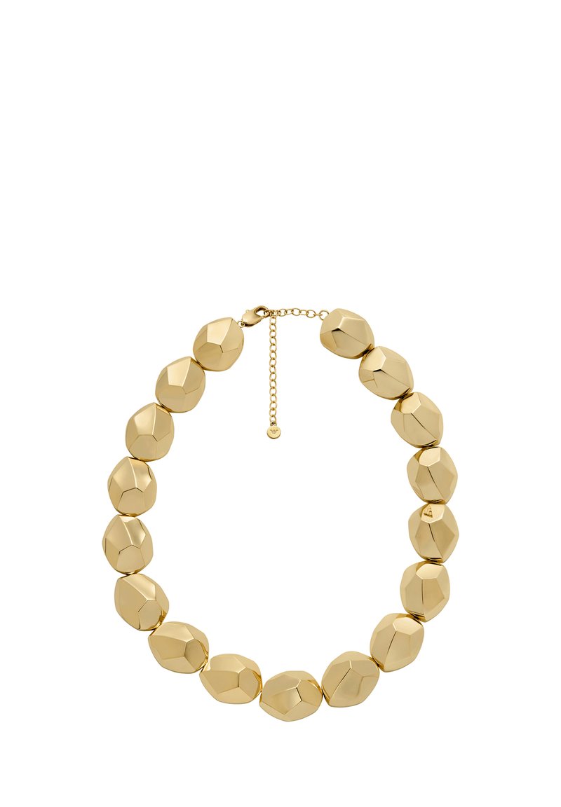 Guldtonad halsband med fasetterade, rundade pärlor arrangerade i ett symmetriskt mönster. Justerbar kedjefäste med en liten tag.