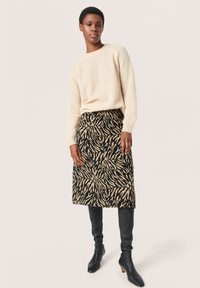 Soaked in Luxury TUESDAY RAGLAN LS - Strickpullover - sandshell