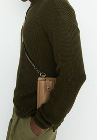 Trendyol Trui - khaki