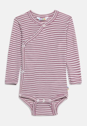 Detské body s dlhým rukávom s vodorovnými ružovými a bielymi pásikmi, cvokmi vpredu a v podpazuší pre jednoduché obliekanie a prebaľovanie.