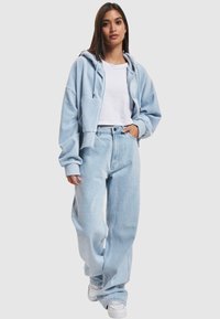 Karl Kani CHEST SIGNATURE CORDUROY ZIP - Sudadera con cremallera - light blue