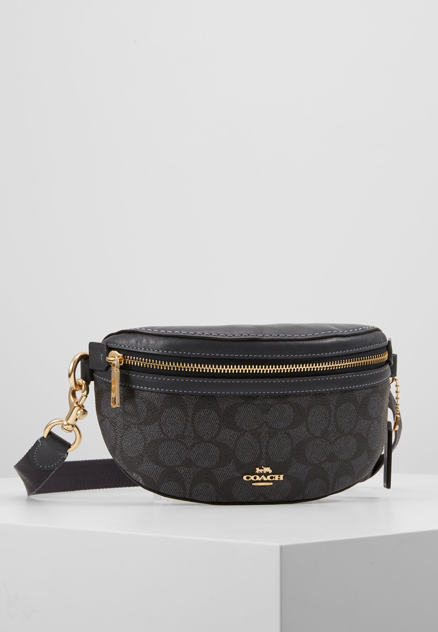 Banane coach femme Clearance