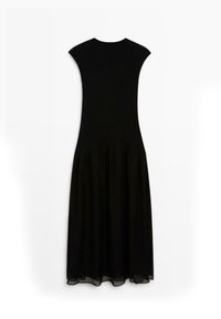 Czarna sukienka z dopasowanym topem i rozszerzającą się halką z szyfonu. Sukienka ma krótkie rękawki oraz gładką fakturę na całej powierzchni.
