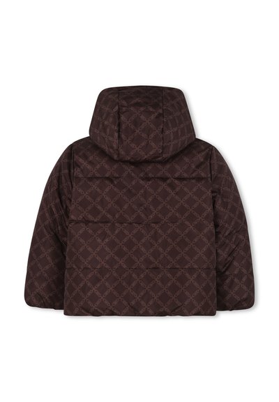 Giacca a vento marrone con un motivo a diamante, cappuccio, design trapuntato e superficie texturizzata, con un sottile accento del logo su tutta la giacca.