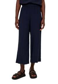 s.Oliver Spodnie materiałowe