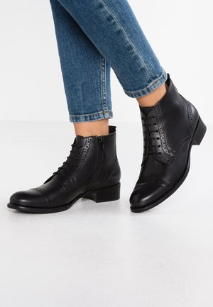 Kotníková obuv - black