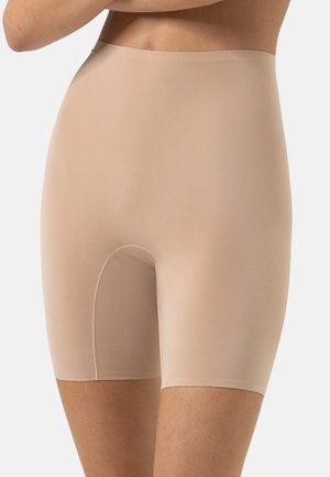 Beige corrigerende shorts gemaakt van gladde, rekbare stof. Heeft een hoge tailleband en een lengte tot halverwege de dij, wat zorgt voor een naadloze uitstraling.
