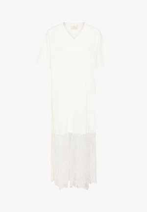 Robe blanche à manches courtes avec encolure en V et panneau en dentelle semi-transparent s'étendant du milieu de la cuisse jusqu'à l'ourlet.