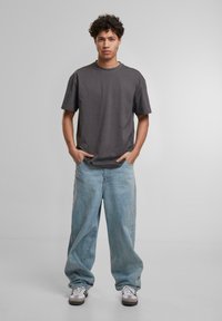 Urban Classics - T-shirt basic