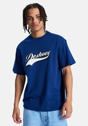 - T-shirt z nadrukiem