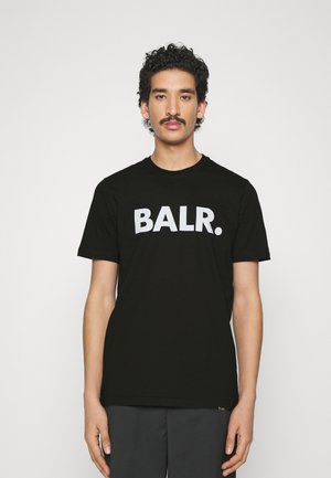 Zwarte katoenen t-shirt met grote witte "BALR." tekst over de borst, korte mouwen en een ronde hals. Gladde textuur.
